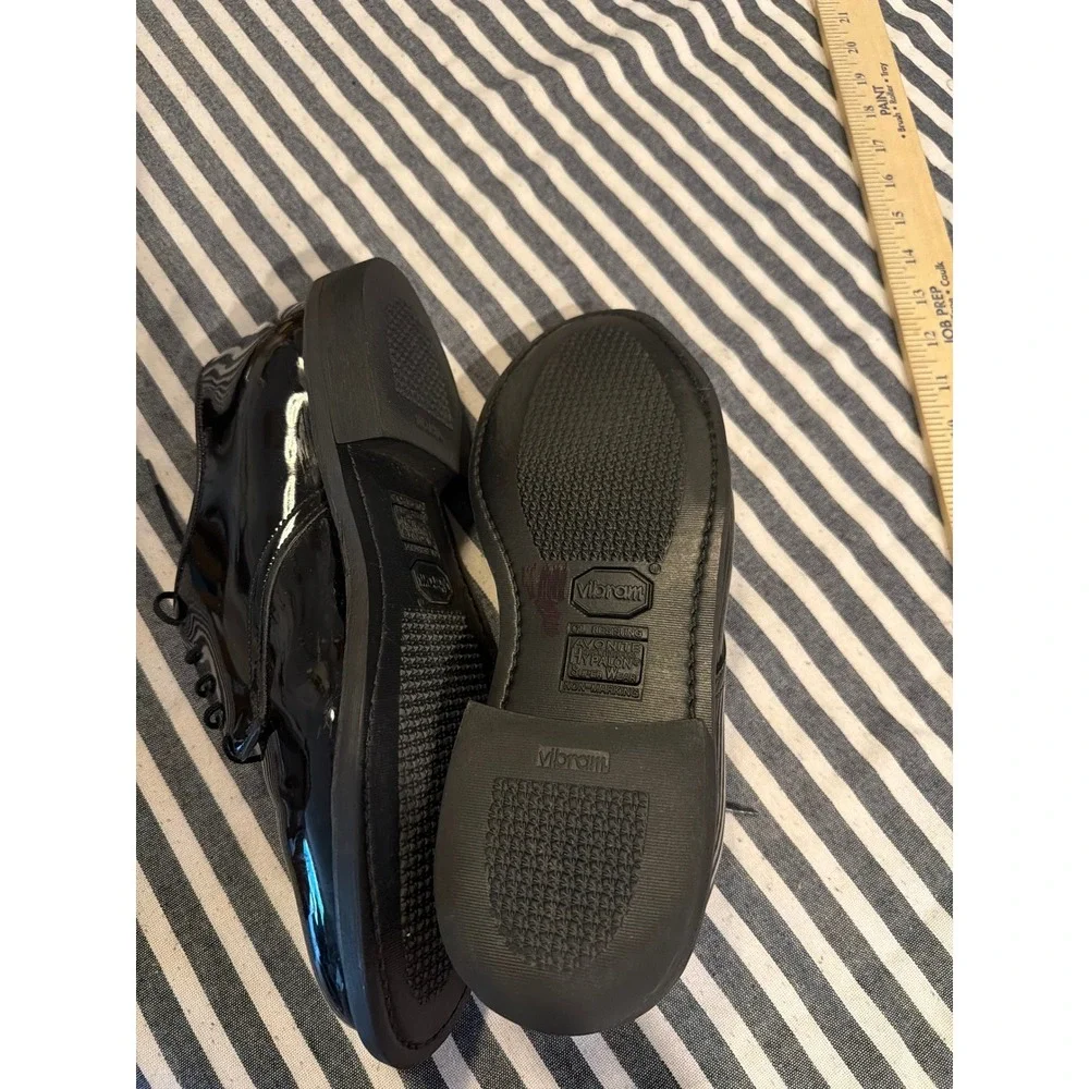 Vibram ****fits women***